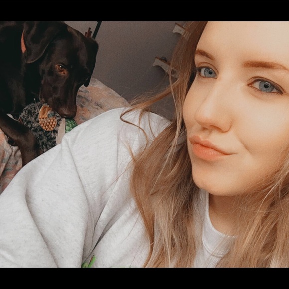 Meet your posher, Kendra - Picture 6 of 6